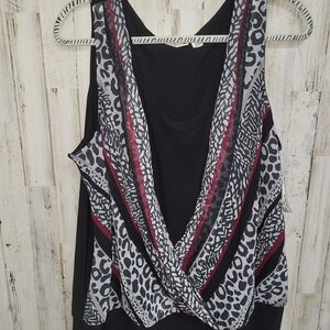 🖤SOLD🖤 Cato Black and White Wrap Graphic Tank Top